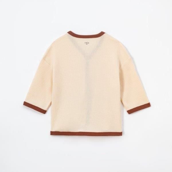  Áo cardigan màu trắng ngà phối viền đỏ đô 